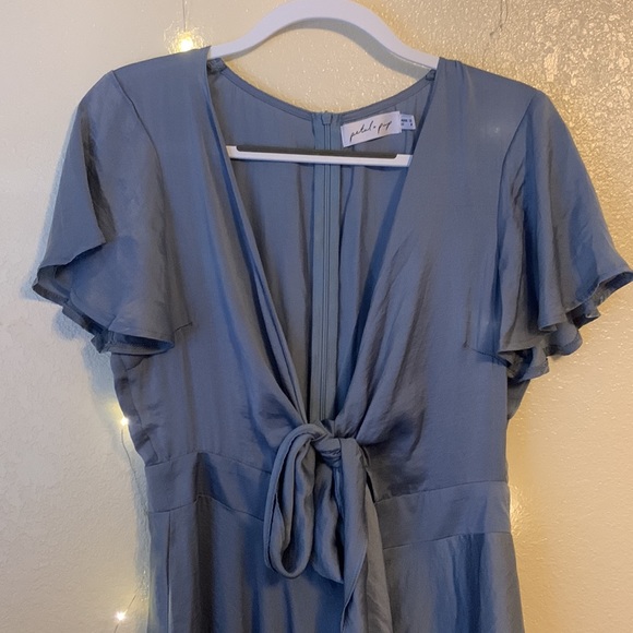 Petal & Pup. Women’s size 8 (AU/UK=12). Light blue. Tie-front. Satin - Picture 2 of 4